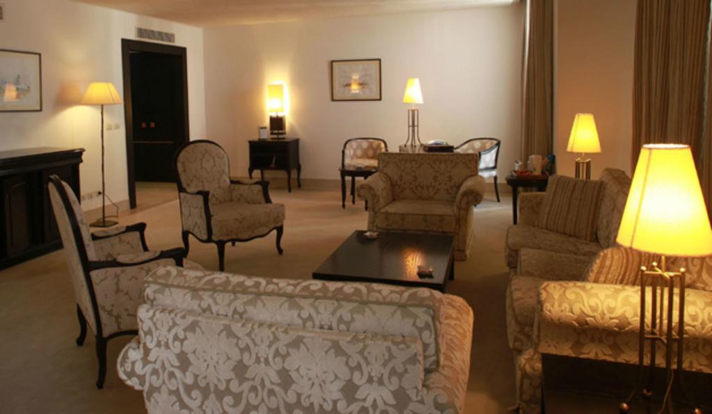 Borj Dhiafa Hotel Sfax Bagian luar foto