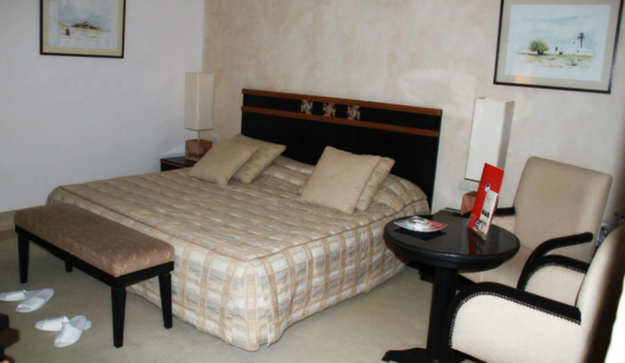 Borj Dhiafa Hotel Sfax Bagian luar foto